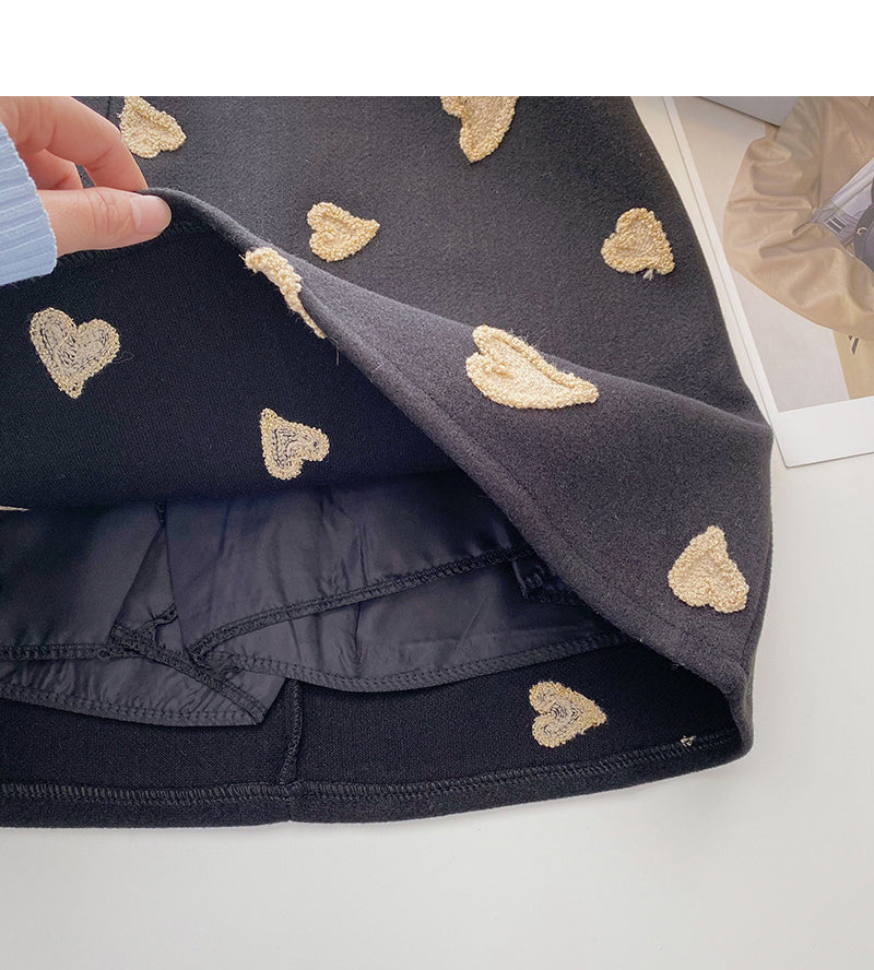 Love flocking design felt woolen skirt  5367