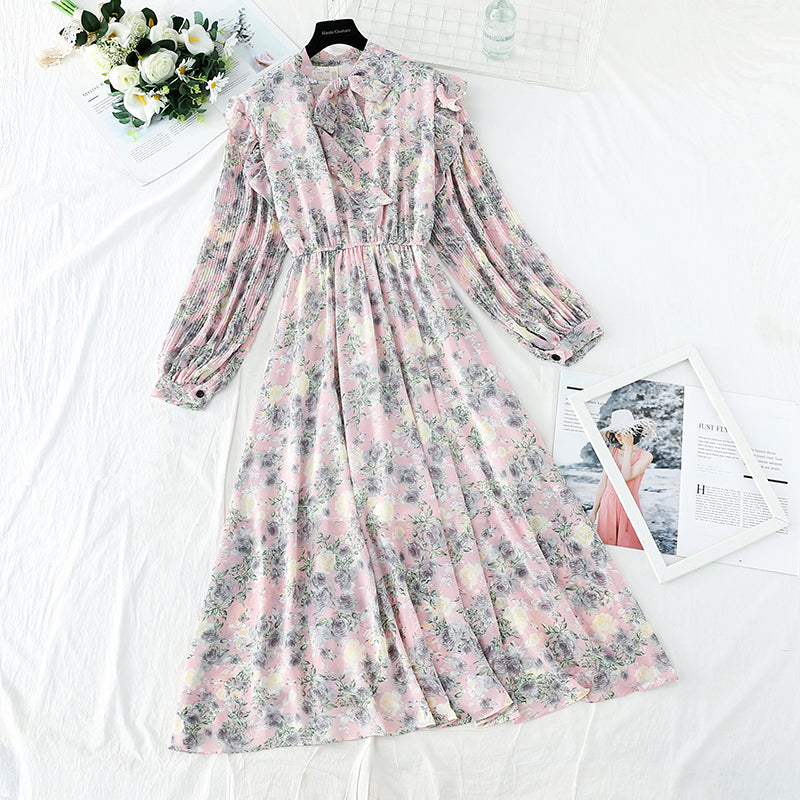 The new female Floral Chiffon dress is slim at the waist  4545