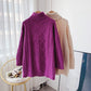 Tragen Sie eine faule koreanische Jacke über dem Twist-Rollkragenpullover 4954