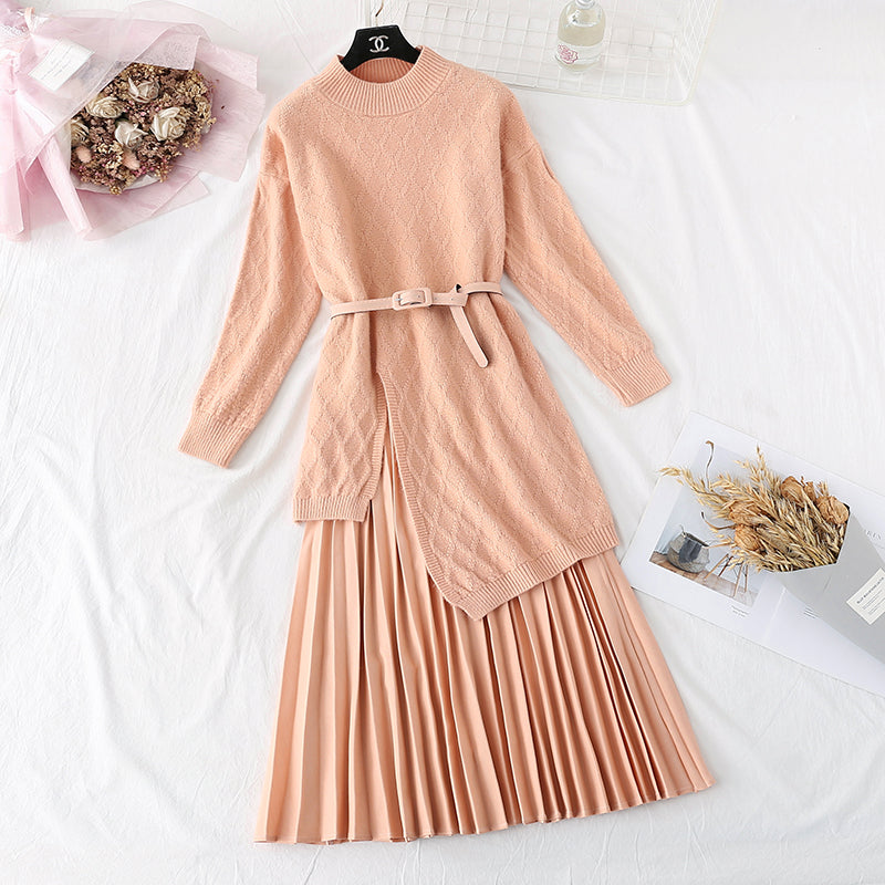 Zweiteiliges Set mit knielangem Strickpullover und Faltenrock 4463