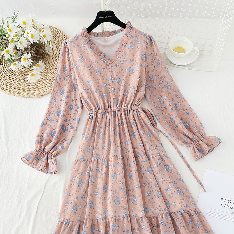 The new French retro minority dress has a drawcord at the waist  4572