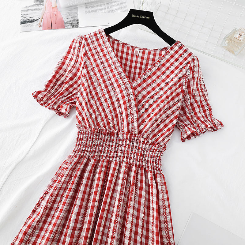 Kariertes Temperamentkleid mit Rüschenärmeln, dünnes Kleid im Göttinnenstil 4206