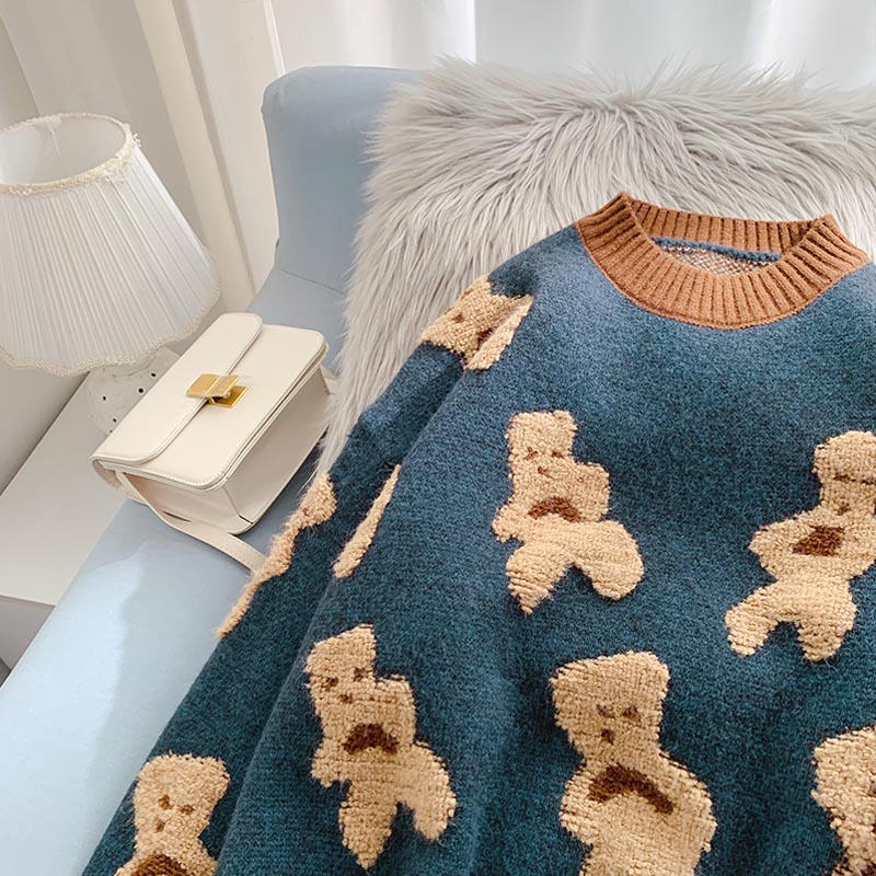Tragen Sie einen sanften japanischen Lazy Coat über dem Little Bear Pullover 5025