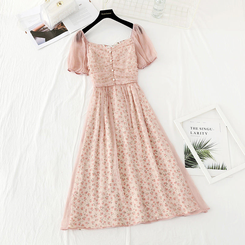 The new style of waist is thin. Hepburn can make salt and sweet skirts.  4631