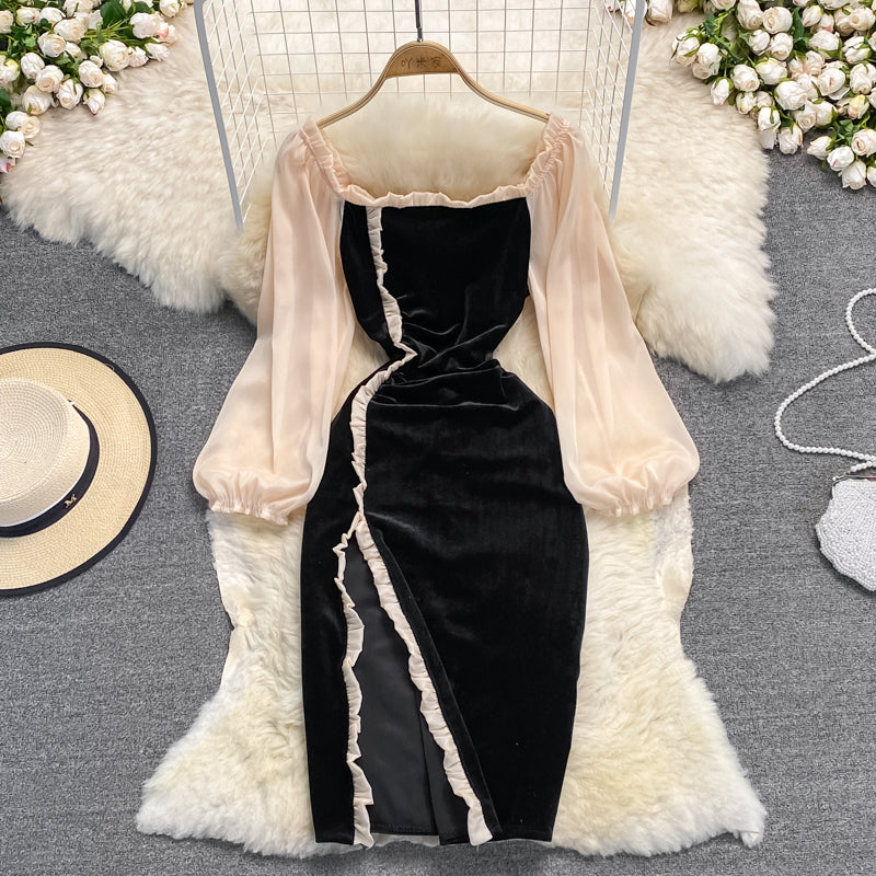 Samtkleid mit hoher Taille und eckigem Ausschnitt 3765