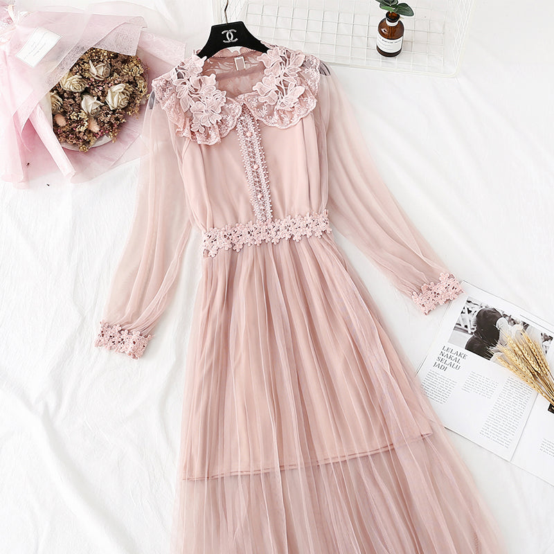Trägerkleid aus Spitze mit Blumenmuster 4370