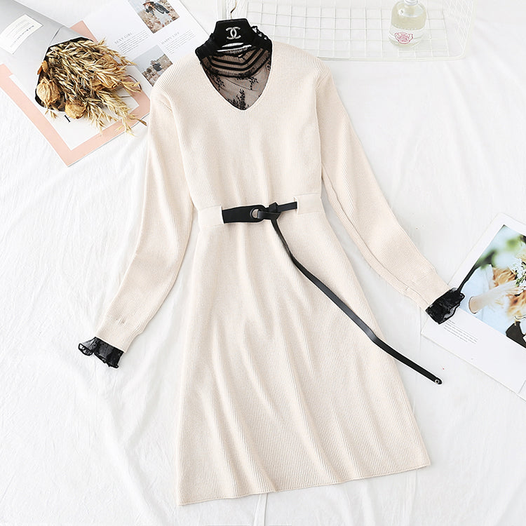 Gestricktes Kleid aus Spitze mit zwei gefälschten Röcken 4493