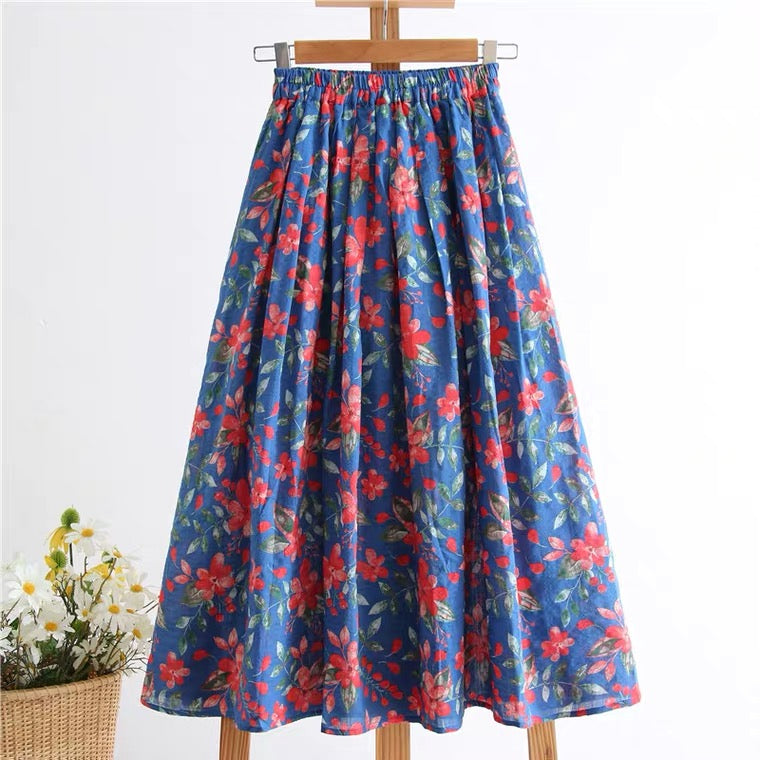 New, fresh, floral skirt, soft and flowing, pleated midi skirt  3577