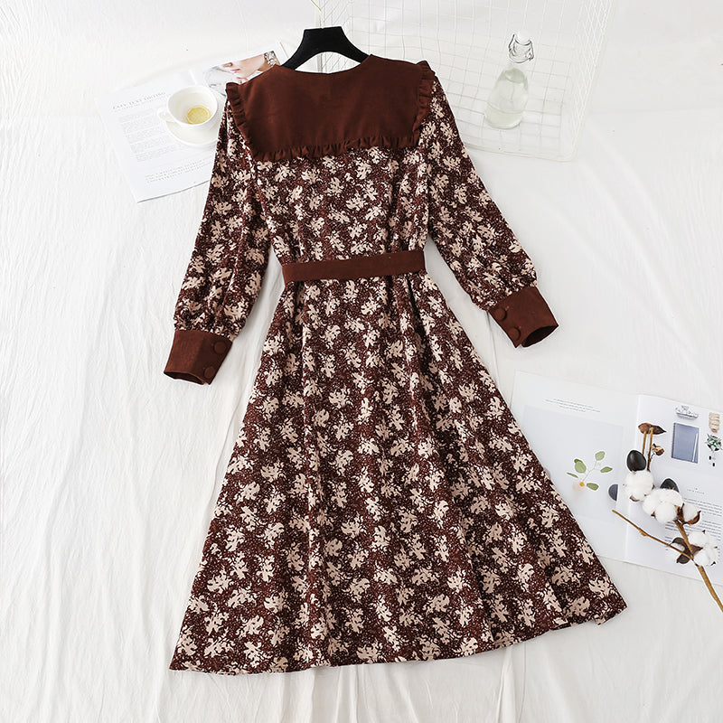 The new corduroy bottomed dress is thin, meat covered and age reduced skirt  4814