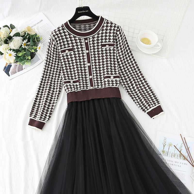 Kleid mit Netzrock und Kniebund 4415