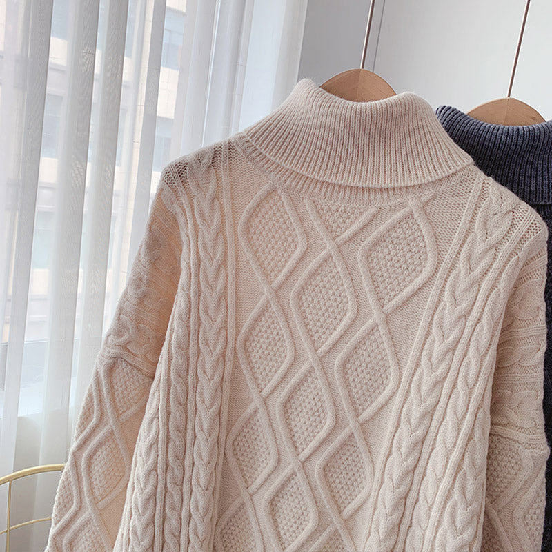 Tragen Sie eine faule koreanische Jacke über dem Twist-Rollkragenpullover 4954