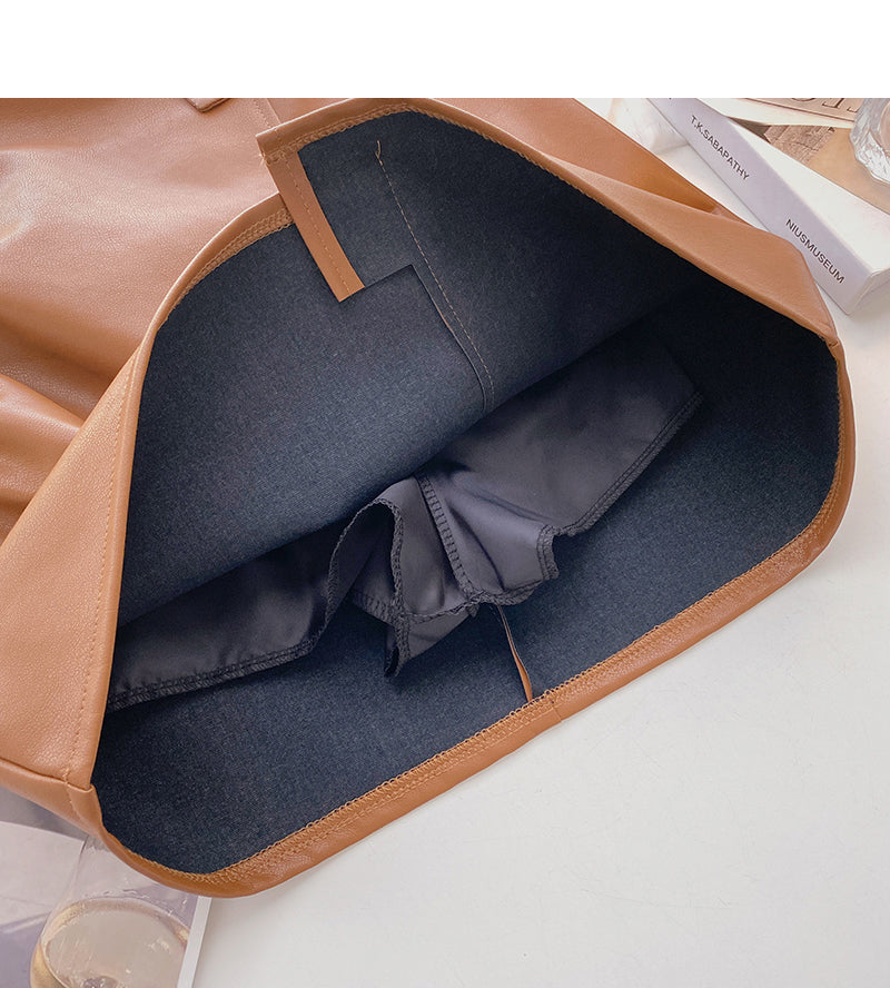 Koreanischer zerknitterter Hip Wrap unregelmäßiger dünner A-förmiger PU-Lederrock mit hoher Taille 5591