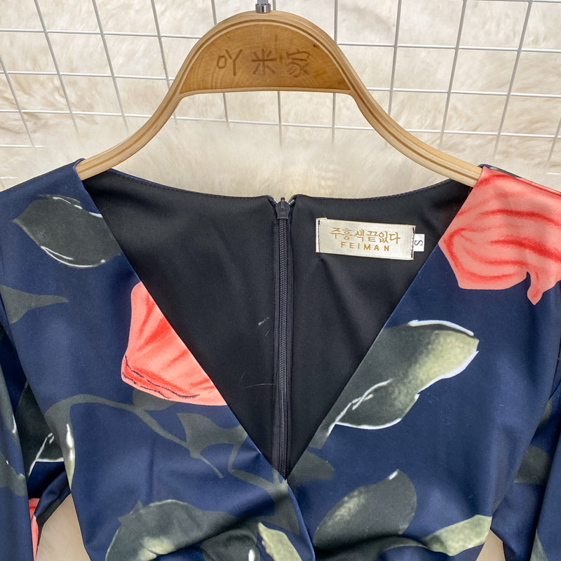 Sexy Taillenverschluss mit V-Ausschnitt und offener Hüfte Wickelkleid mit langen Ärmeln 3787