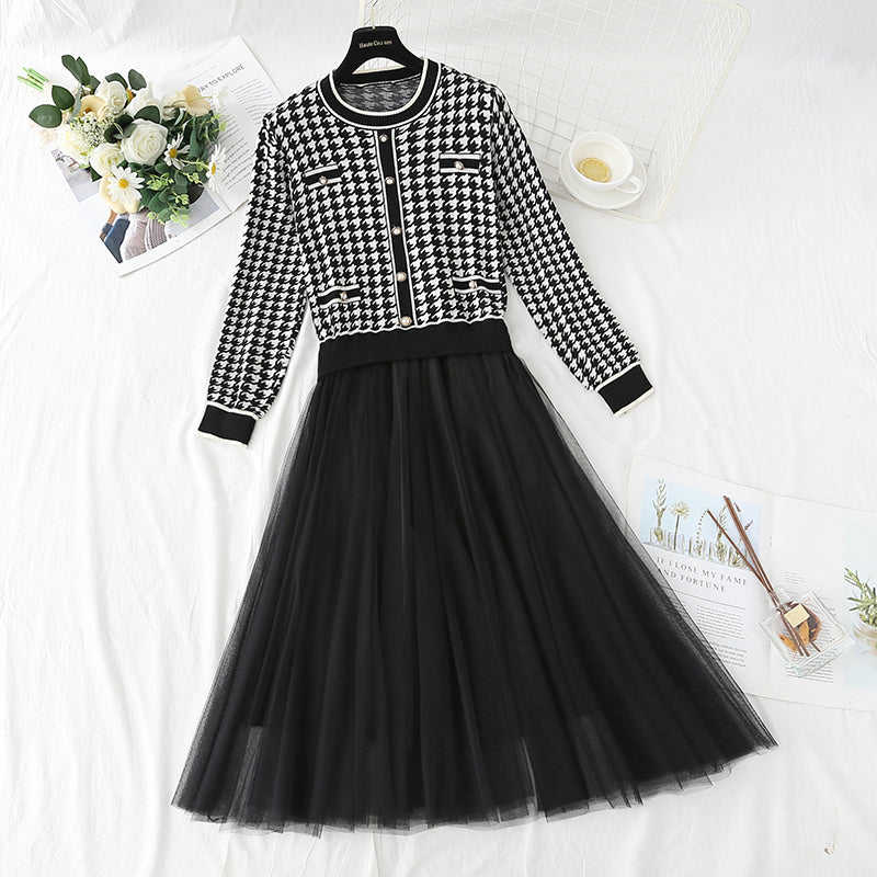 Kleid mit Netzrock und Kniebund 4415