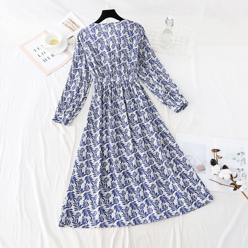 Chiffonkleid ist schmal, leicht und reif, Blumenrock 4083