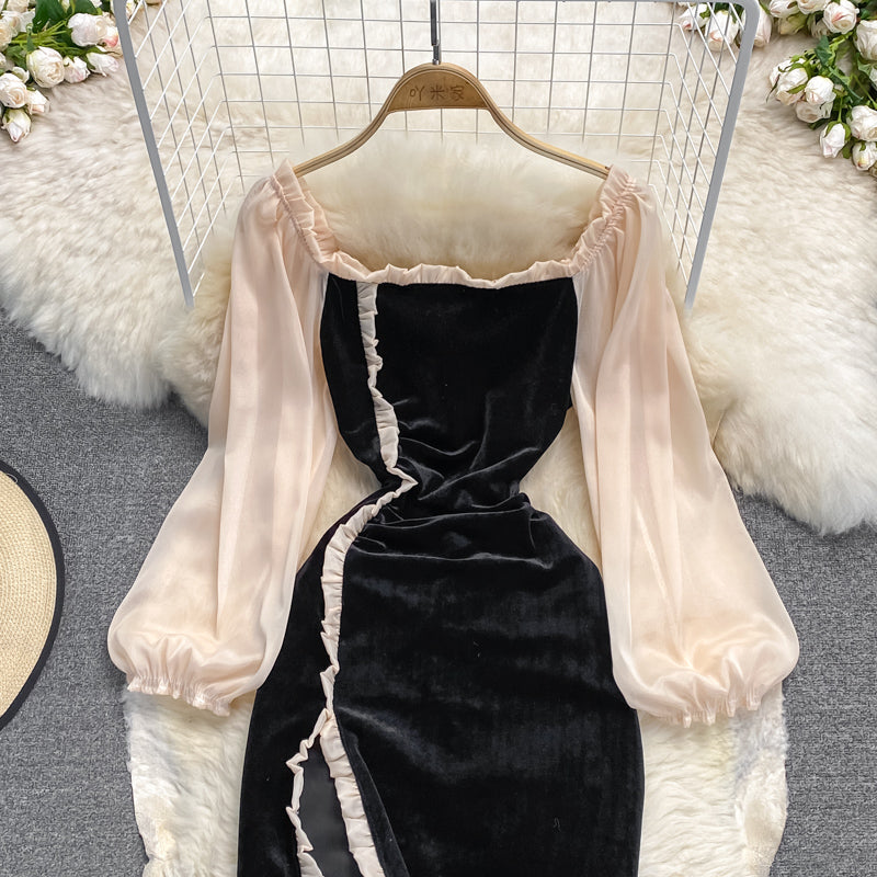 Samtkleid mit hoher Taille und eckigem Ausschnitt 3765