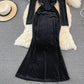 Langärmliges schmales Gesäßkleid aus Samt mit Fischschwanz 3753