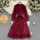 Einfaches Langarmkleid mit V-Ausschnitt A-Linie Modekleid 10946